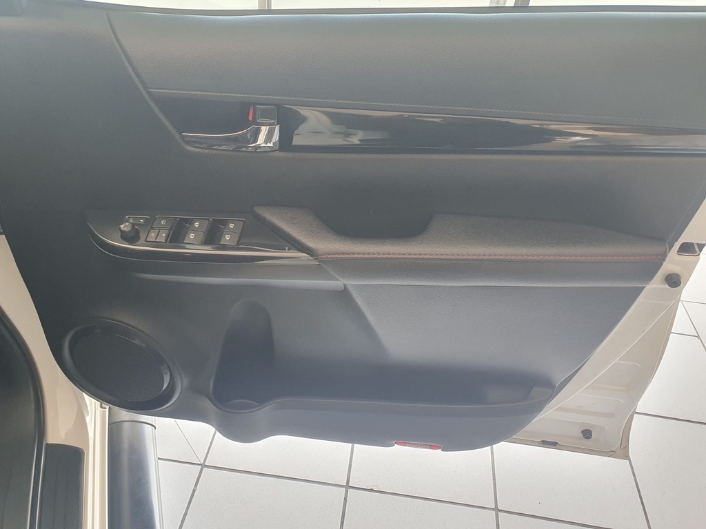 TOYOTA HILUX HILUX 2.8 GD-6 GR-S 4X4 A/T P/U D/C