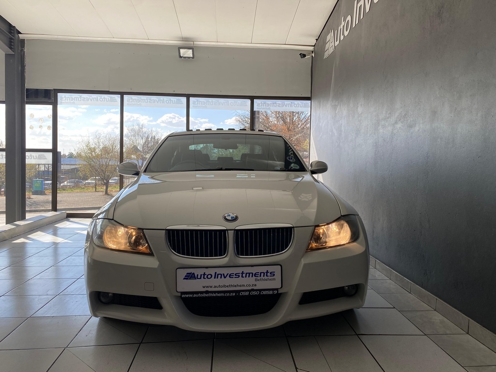 BMW 3 SERIES 323i SPORT A/T (E90)