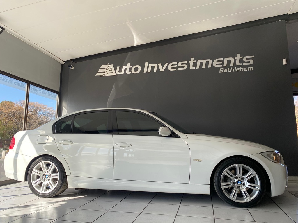 BMW 3 SERIES 323i SPORT A/T (E90)