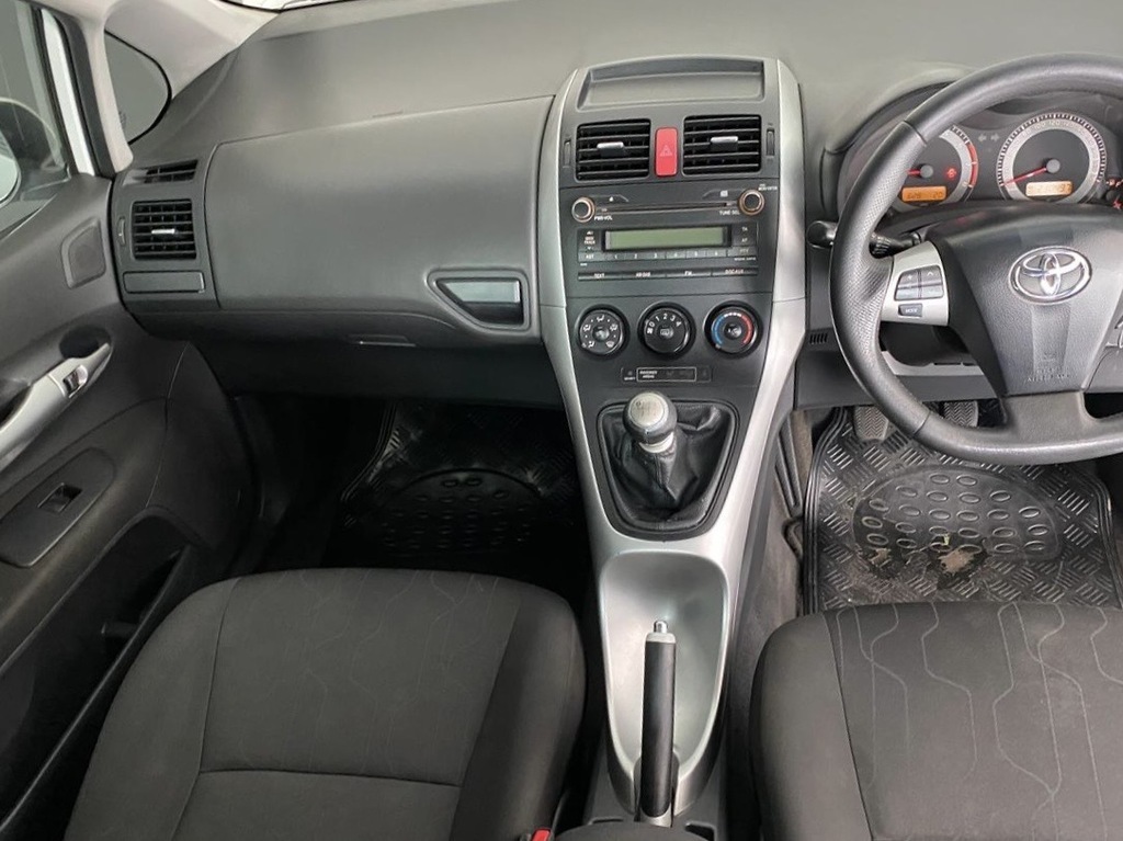 TOYOTA AURIS AURIS 1.3  X