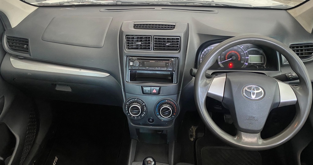 TOYOTA AVANZA AVANZA 1.5 SX