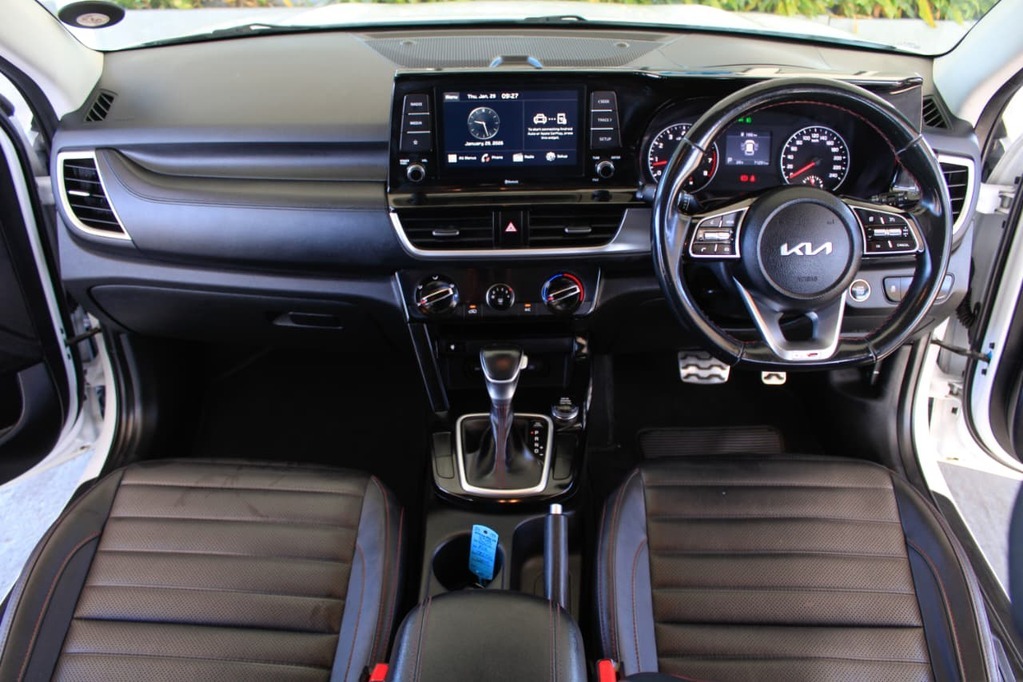 2022 KIA SELTOS, White, 71289Kms, Automatic, SUV, Petrol, R319 900, Bellville
