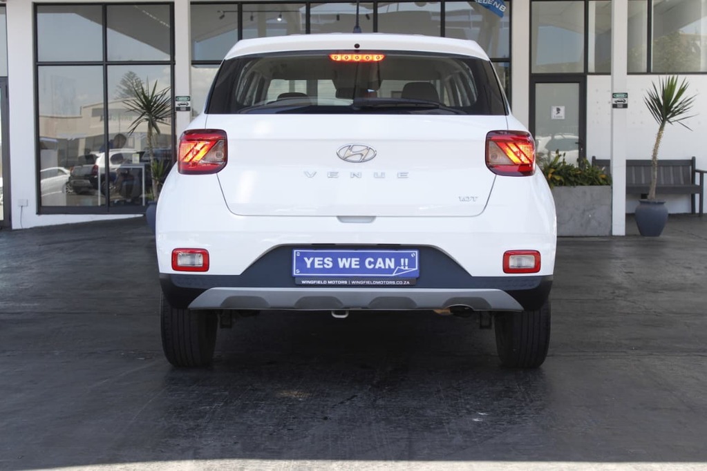 2020 HYUNDAI VENUE, White, 105900Kms, Manual, SUV, Petrol, R179 900, Bellville
