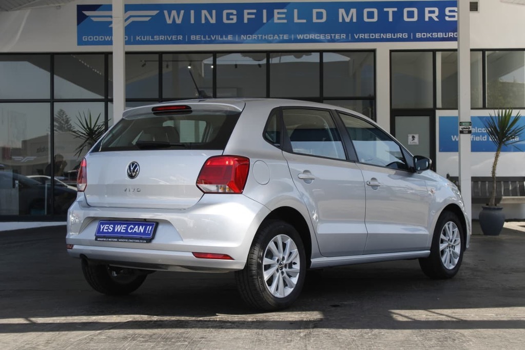 2024 VOLKSWAGEN Polo Vivo, Silver, 25102Kms, Automatic, Hatchback, Petrol, R259 900, Bellville
