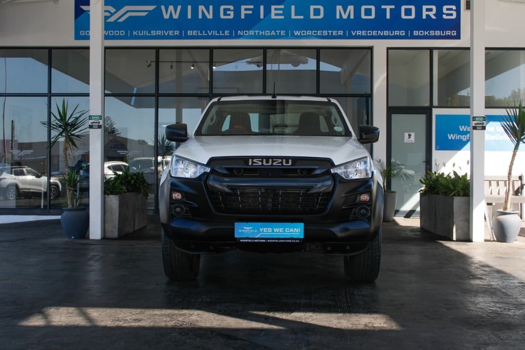 2023 ISUZU D-MAX, White, 118487Kms, Manual, Bakkie Single Cab, Diesel, R329 900, Bellville