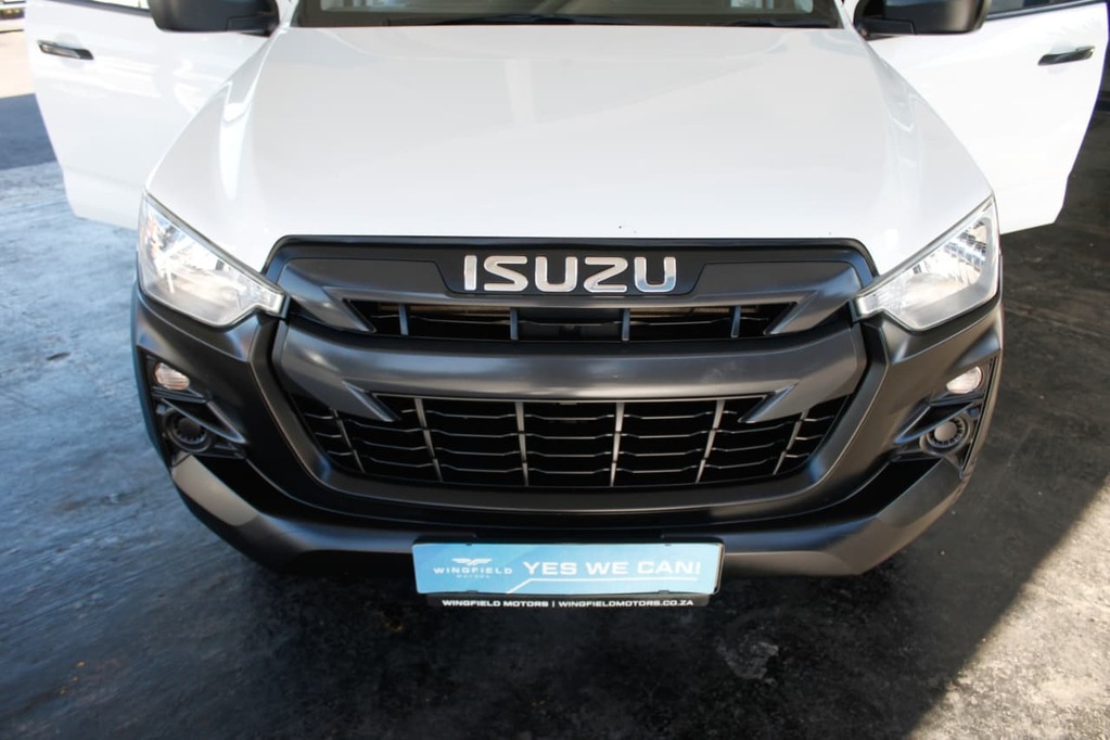 2023 ISUZU D-MAX, White, 118487Kms, Manual, Bakkie Single Cab, Diesel, R329 900, Bellville
