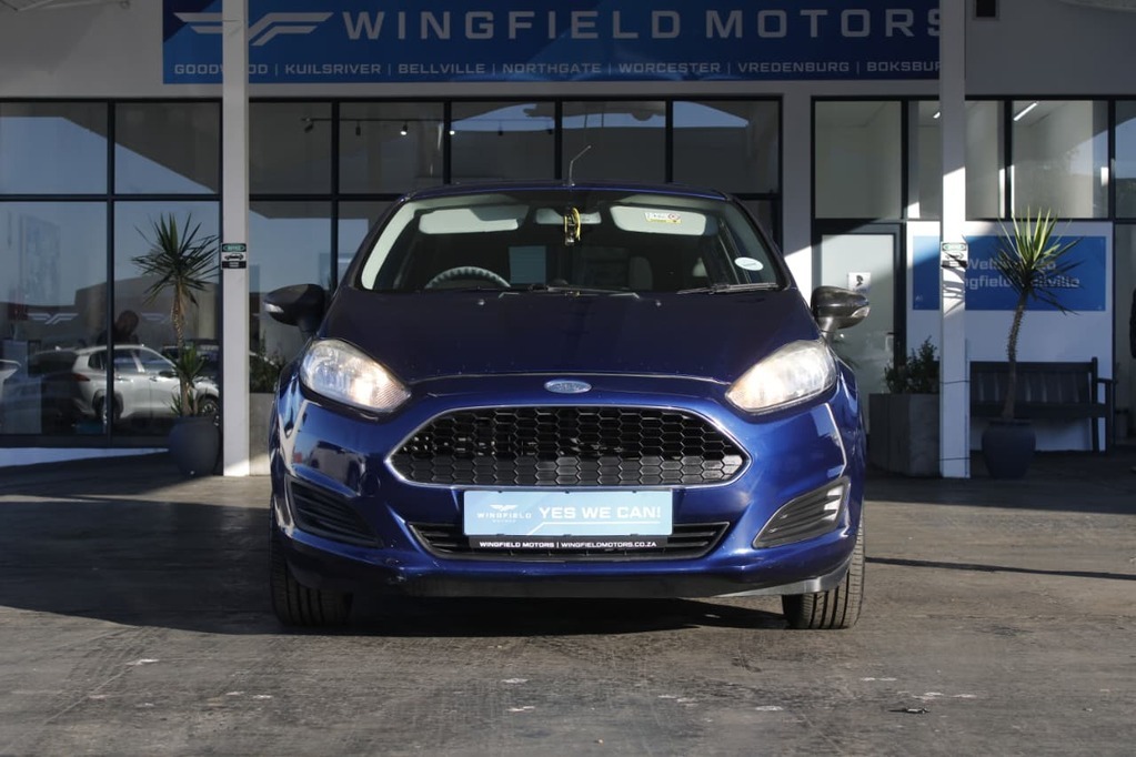 2017 FORD FIESTA, Blue, 185307Kms, Manual, Hatchback, Petrol, R124 990, Bellville
