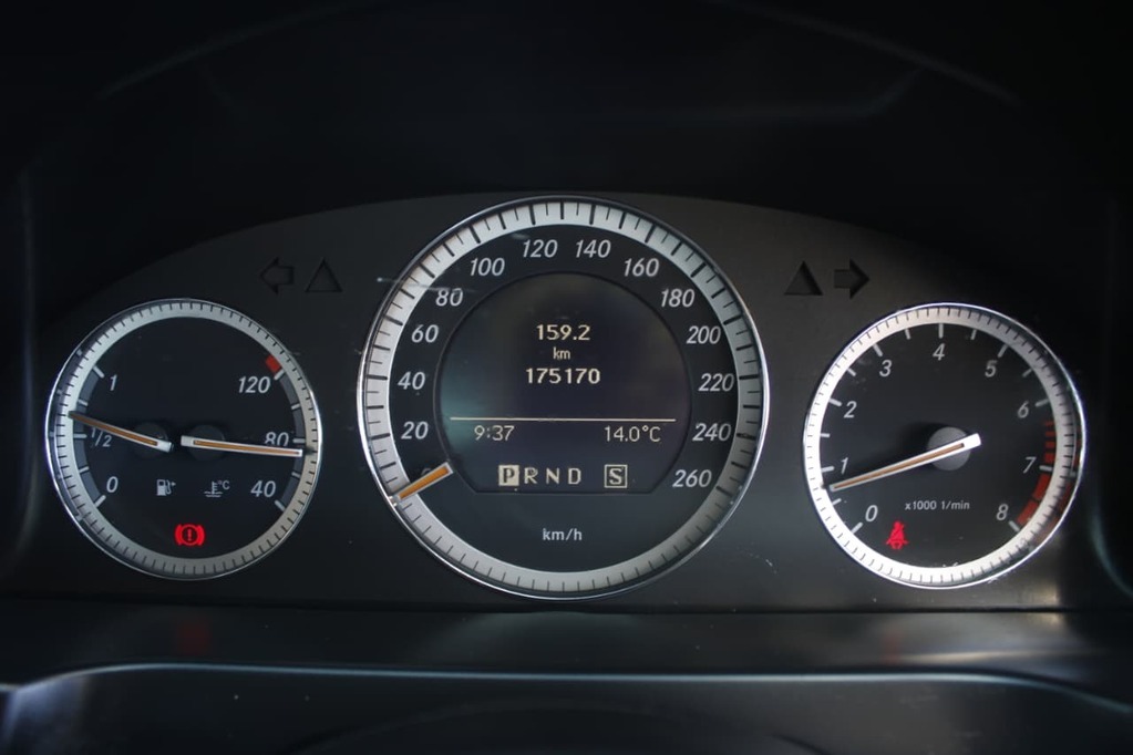 2008 MERCEDES-BENZ C CLASS SEDAN, Silver, 174720Kms, Automatic, Sedan, Petrol, R114 990, Wingfield Motors Bellville