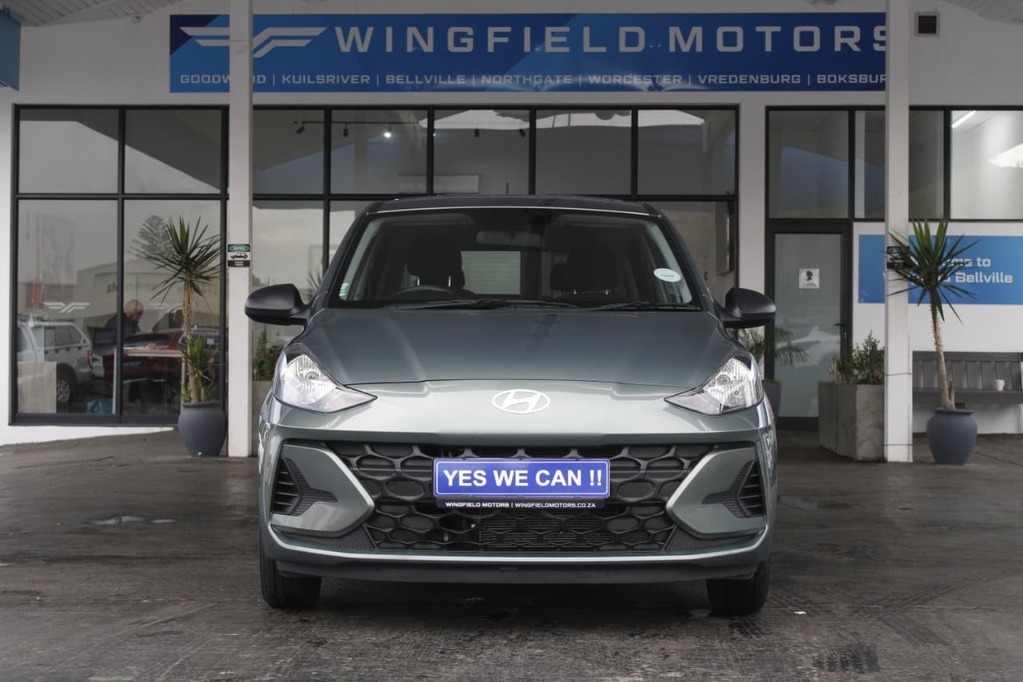 2025 HYUNDAI i10, Green, 7150Kms, Manual, Hatchback, Petrol, R199 900, Bellville