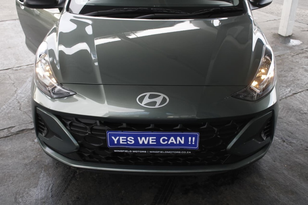 2025 HYUNDAI i10, Green, 7150Kms, Manual, Hatchback, Petrol, R199 900, Bellville