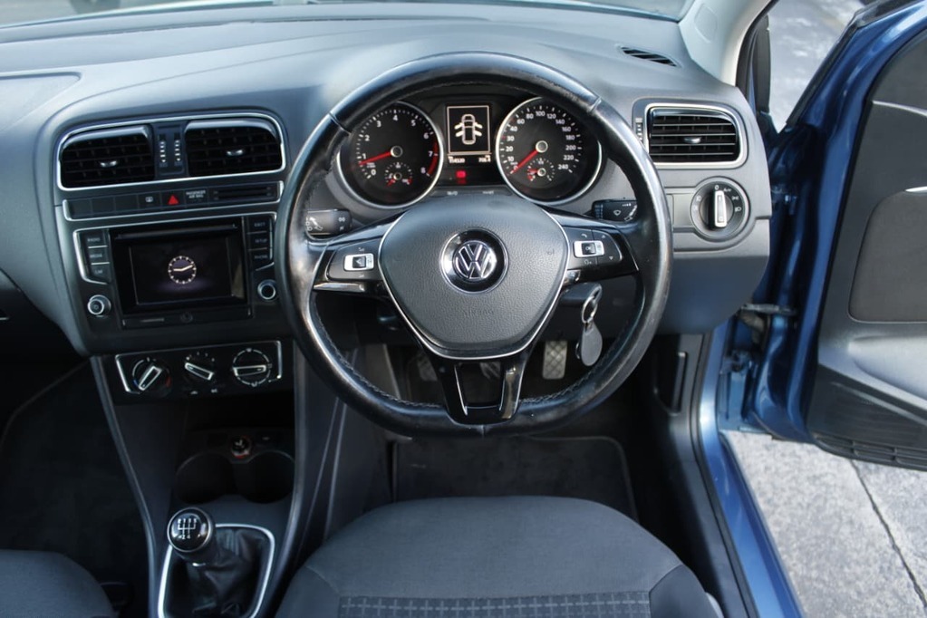 2015 VOLKSWAGEN POLO GP, Blue, 154500Kms, Manual, Hatchback, Petrol, R159 900, Bellville