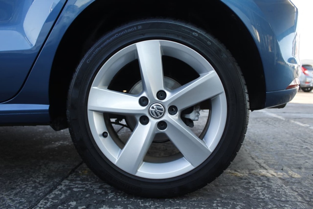 2015 VOLKSWAGEN POLO GP, Blue, 154500Kms, Manual, Hatchback, Petrol, R159 900, Bellville
