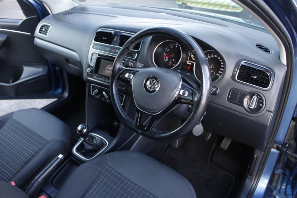 2015 VOLKSWAGEN POLO GP, Blue, 154500Kms, Manual, Hatchback, Petrol, R159 900, Bellville