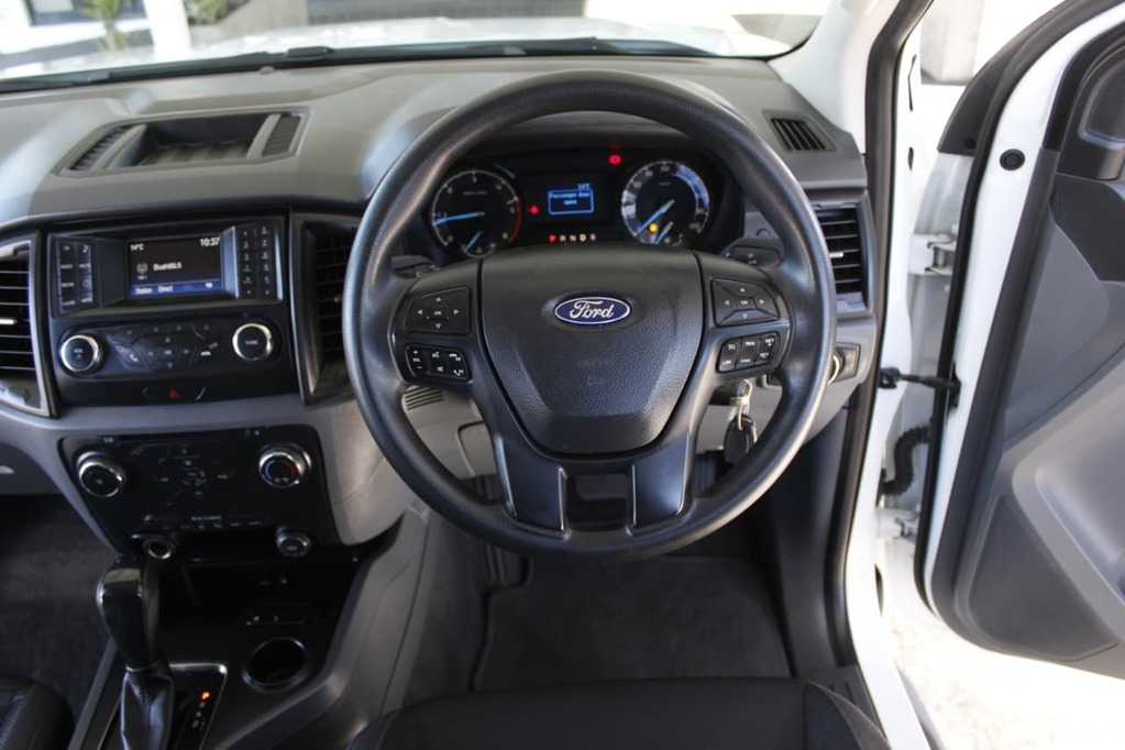 2018 FORD EVEREST, White, 174392Kms, Automatic, SUV, Diesel, R289 900, Bellville