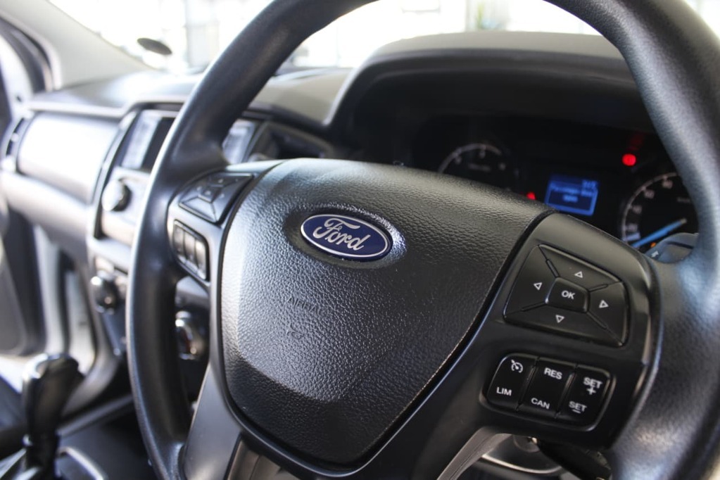 2018 FORD EVEREST, White, 174392Kms, Automatic, SUV, Diesel, R289 900, Bellville