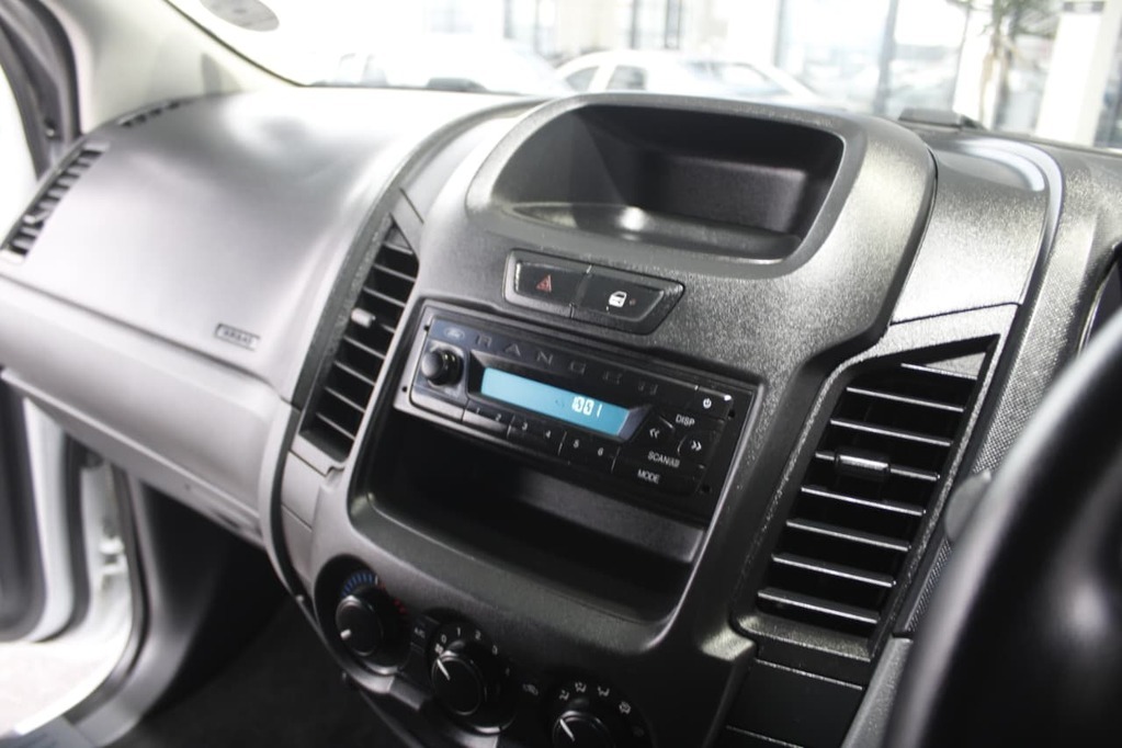 2019 FORD RANGER, White, 125687Kms, Manual, Bakkie Single Cab, Diesel, R224 990, Bellville