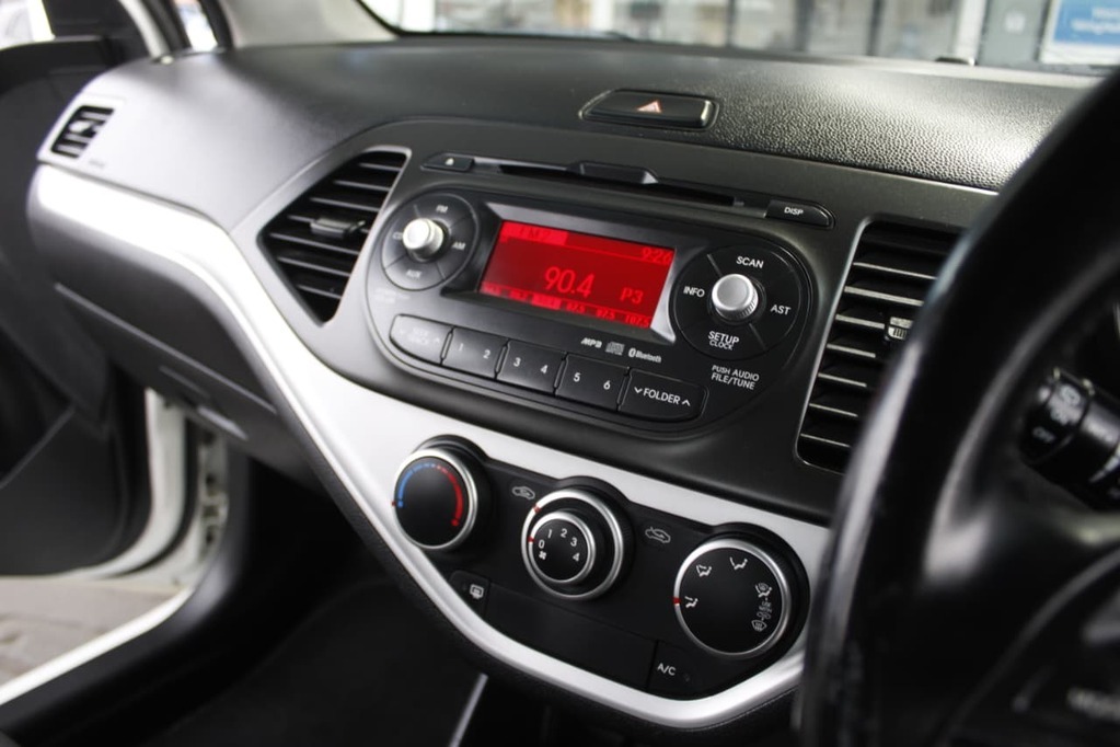 2015 KIA PICANTO, White, 135000Kms, Manual, Hatchback, Petrol, R119 900, Wingfield Motors Bellville