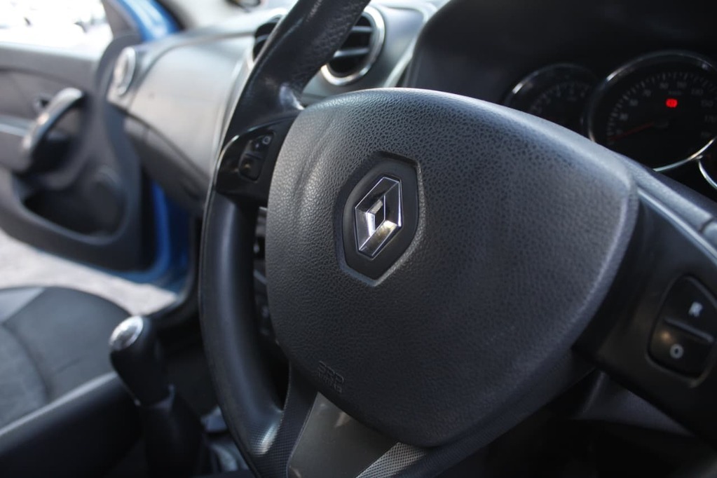 2014 RENAULT SANDERO, Blue, 103500Kms, Manual, , Petrol, R114 900, Bellville
