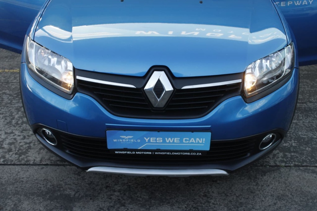 2014 RENAULT SANDERO, Blue, 103500Kms, Manual, , Petrol, R114 900, Bellville