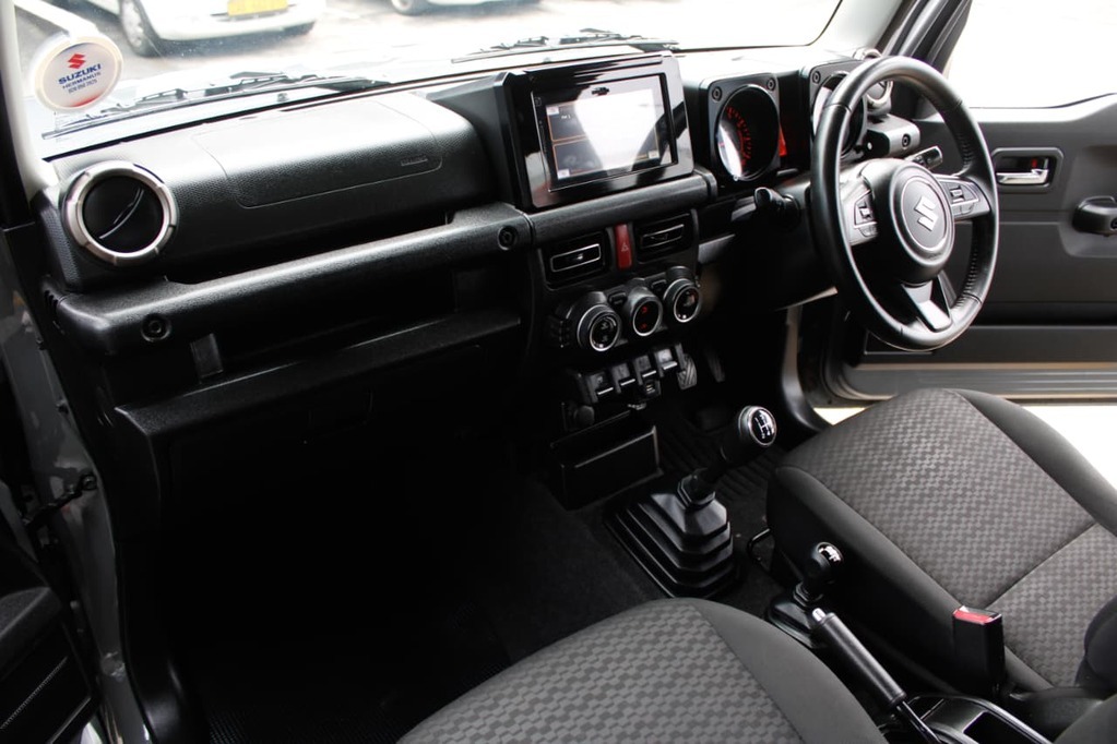 2022 SUZUKI JIMNY, Grey, 98300Kms, Manual, 4 x 4, Petrol, R314 900, Bellville