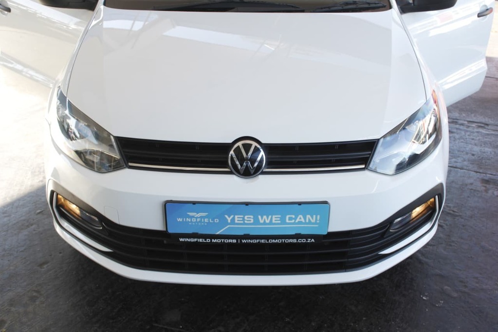 2025 VOLKSWAGEN Polo Vivo, White, 17500Kms, Manual, , Petrol, R229 900, Bellville