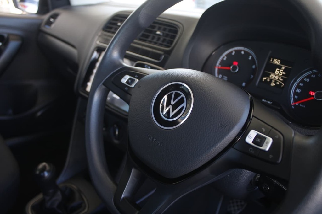 2025 VOLKSWAGEN Polo Vivo, Grey, 29500Kms, Manual, , Petrol, R229 900, Bellville