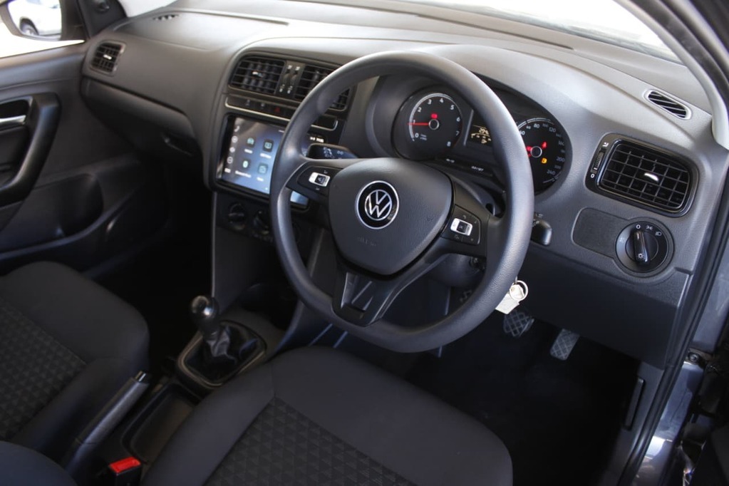 2025 VOLKSWAGEN Polo Vivo, Grey, 29500Kms, Manual, , Petrol, R229 900, Bellville