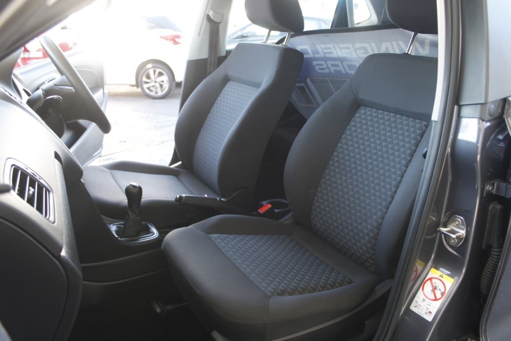 2025 VOLKSWAGEN Polo Vivo, Grey, 29500Kms, Manual, , Petrol, R229 900, Bellville