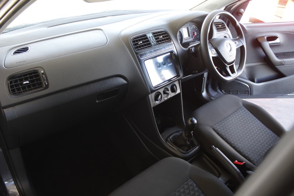 2025 VOLKSWAGEN Polo Vivo, Grey, 29500Kms, Manual, , Petrol, R229 900, Bellville
