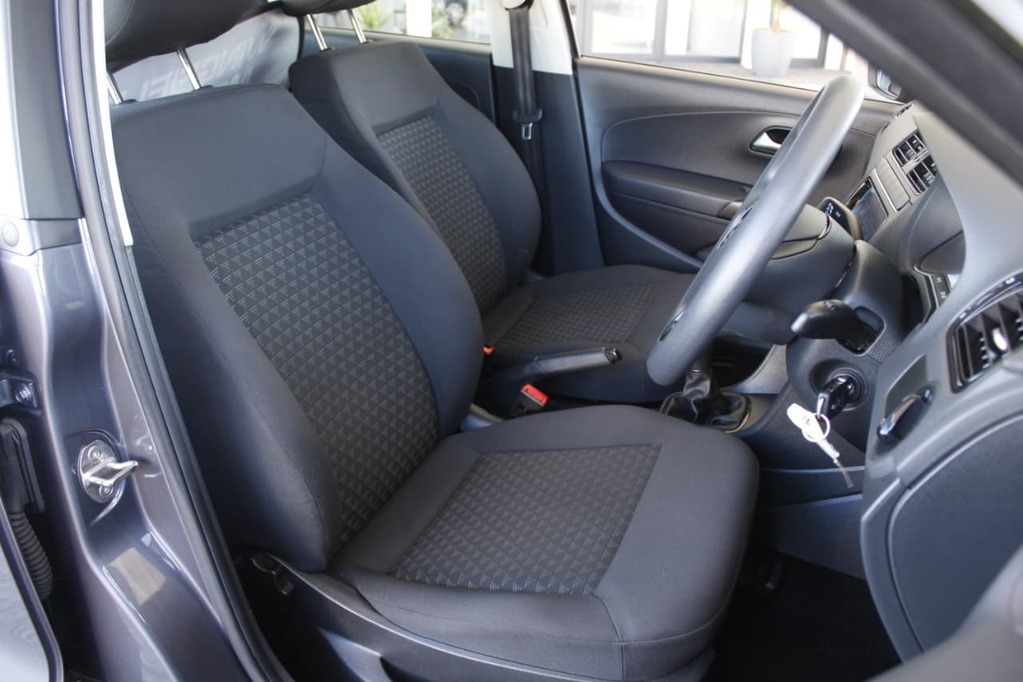 2025 VOLKSWAGEN Polo Vivo, Grey, 29500Kms, Manual, , Petrol, R229 900, Bellville