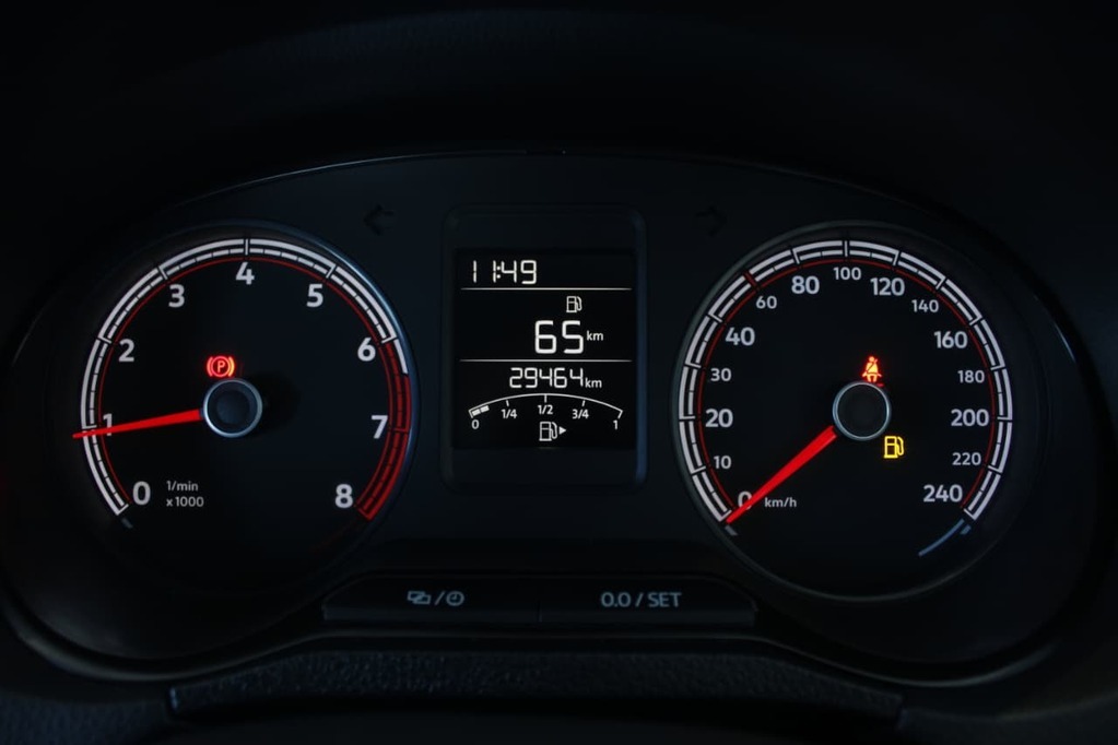 2025 VOLKSWAGEN Polo Vivo, Grey, 29500Kms, Manual, , Petrol, R229 900, Bellville