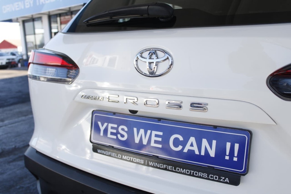 2021 TOYOTA COROLLA CROSS, White, 93000Kms, Automatic, SUV, Petrol, R299 900, Wingfield Motors Bellville
