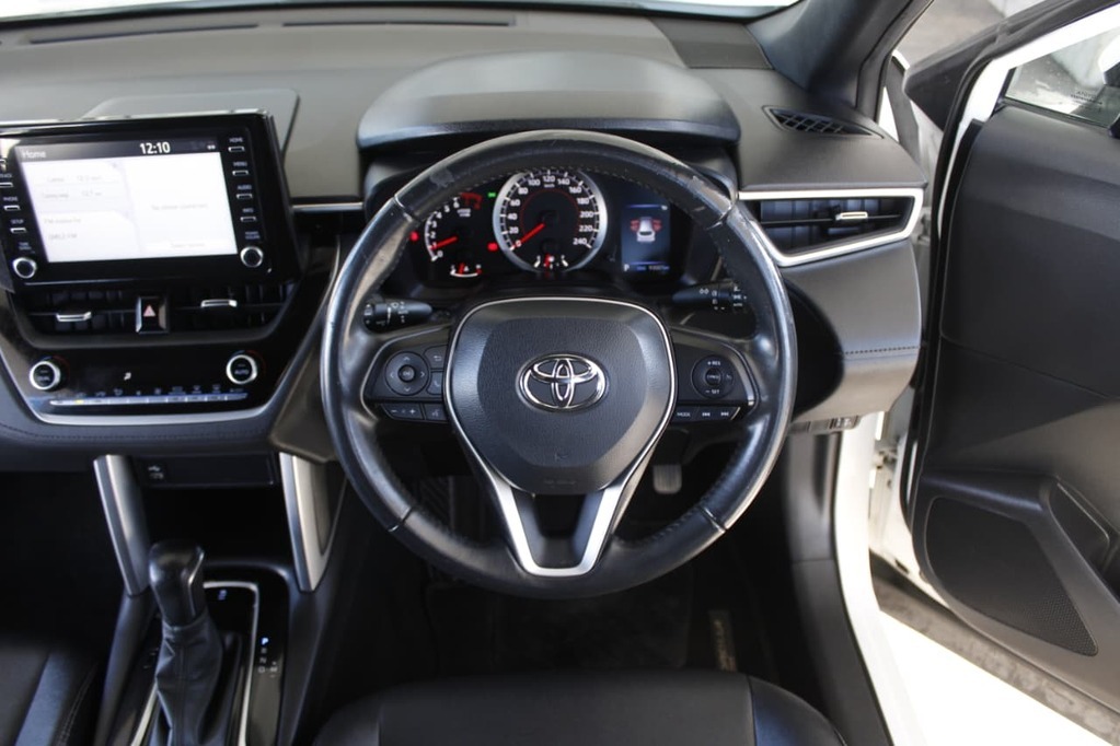 2021 TOYOTA COROLLA CROSS, White, 93000Kms, Automatic, SUV, Petrol, R299 900, Wingfield Motors Bellville