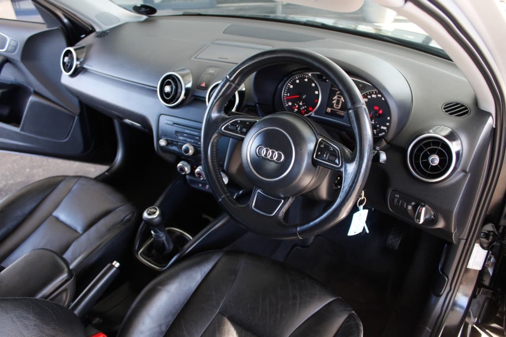 2013 AUDI A1, Black, 161201Kms, Manual, Hatchback, Petrol, R139 990, Bellville