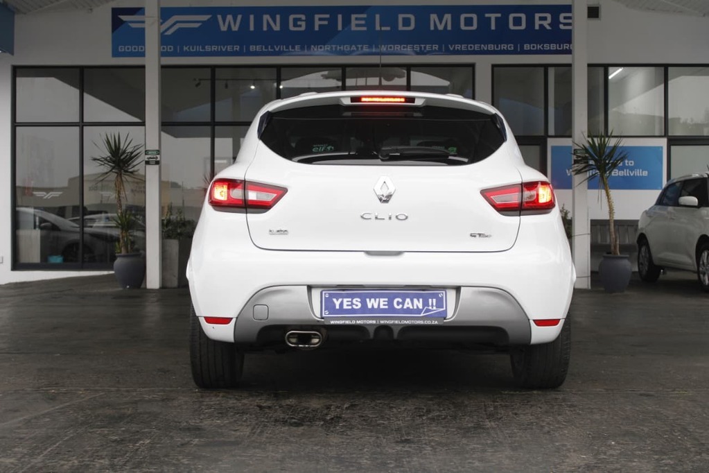 2015 RENAULT CLIO IV, White, 152323Kms, Manual, , Petrol, R129 990, Bellville