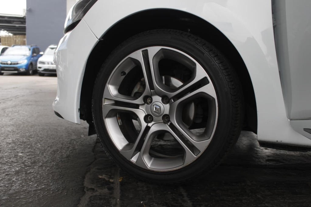 2015 RENAULT CLIO IV, White, 152323Kms, Manual, , Petrol, R129 990, Bellville