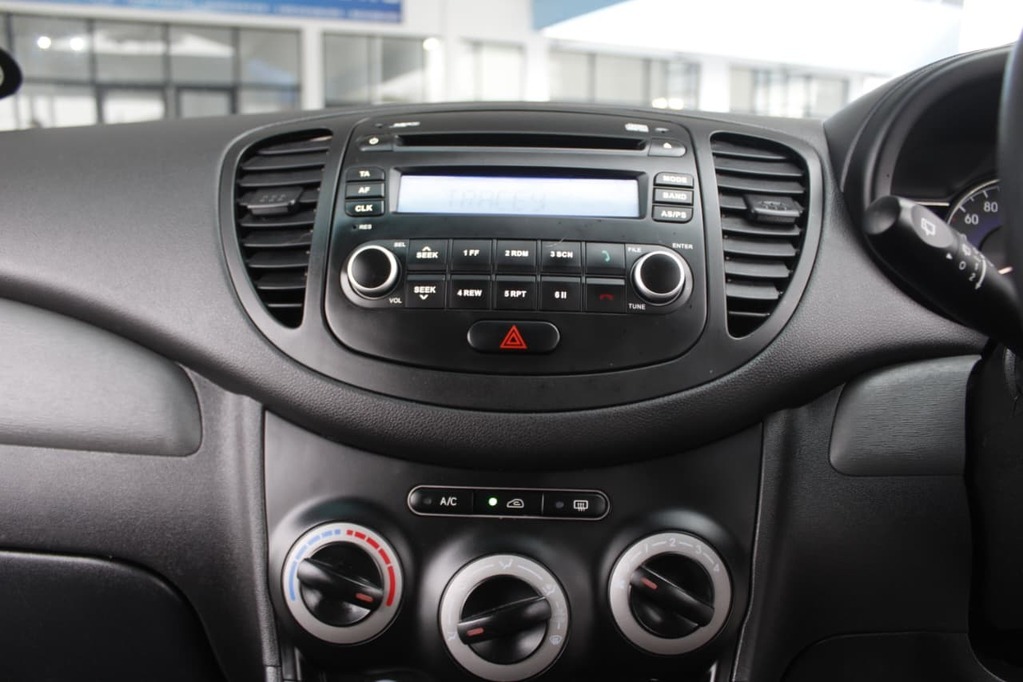2015 HYUNDAI i10, Blue, 119000Kms, Manual, , Petrol, R109 900, Bellville