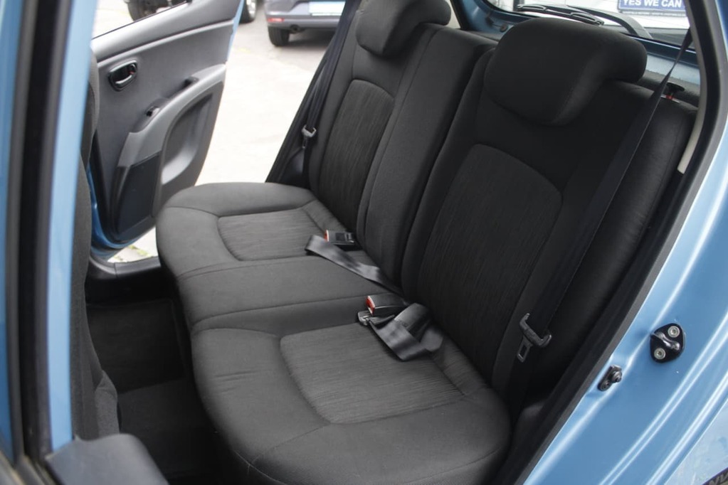 2015 HYUNDAI i10, Blue, 119000Kms, Manual, , Petrol, R109 900, Bellville
