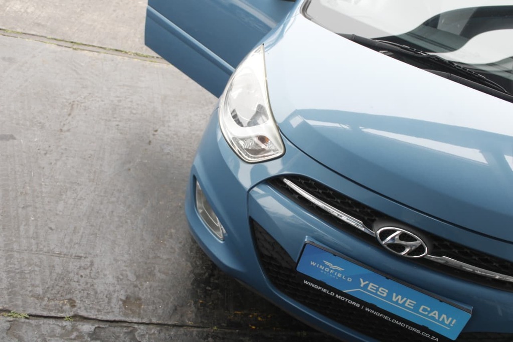 2015 HYUNDAI i10, Blue, 119000Kms, Manual, , Petrol, R109 900, Bellville