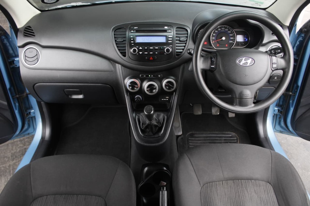 2015 HYUNDAI i10, Blue, 119000Kms, Manual, , Petrol, R109 900, Bellville