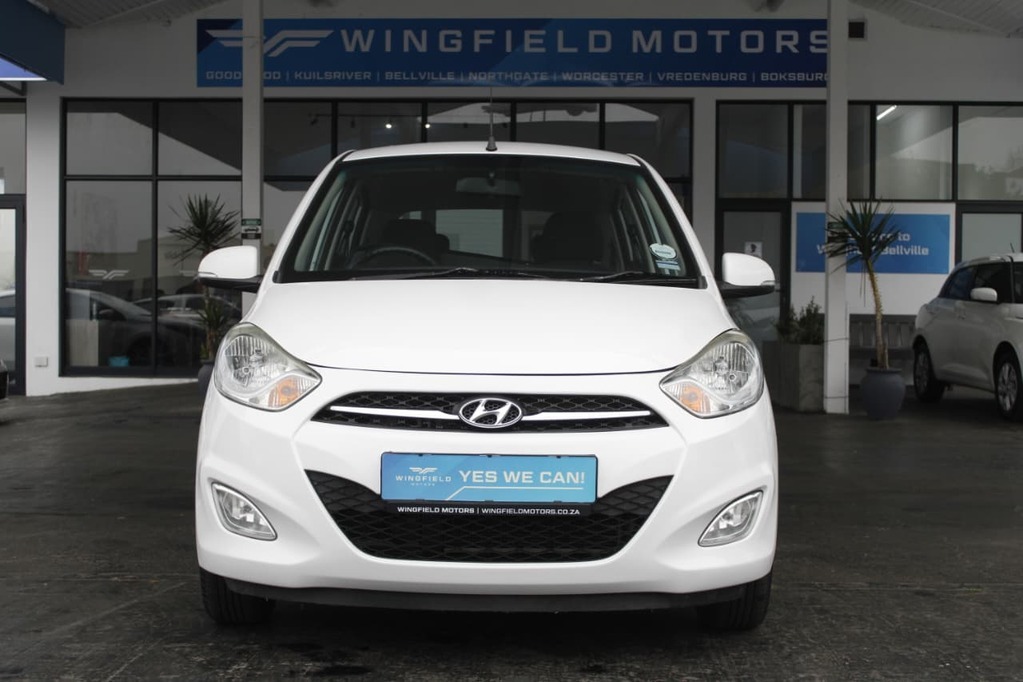 2016 HYUNDAI i10, White, 138400Kms, Automatic, Hatchback, Petrol, R124 900, Wingfield Motors Bellville
