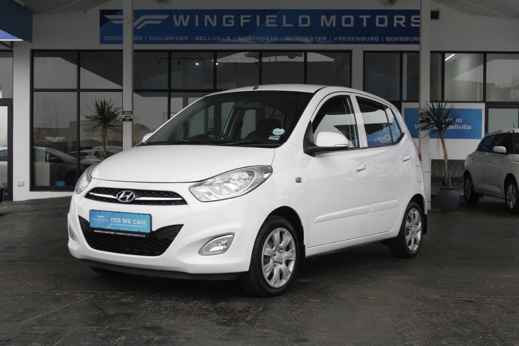 2016 HYUNDAI i10, White, 138400Kms, Automatic, Hatchback, Petrol, R124 900, Wingfield Motors Bellville