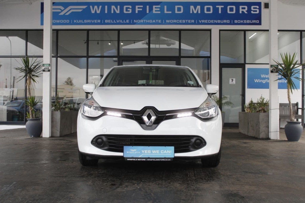 2016 RENAULT CLIO IV, White, 113500Kms, Manual, Hatchback, Petrol, R129 900, Bellville