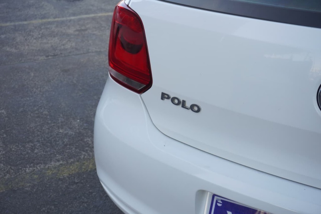 2011 VOLKSWAGEN POLO, White, 179890Kms, Manual, , Petrol, R137 990, Bellville
