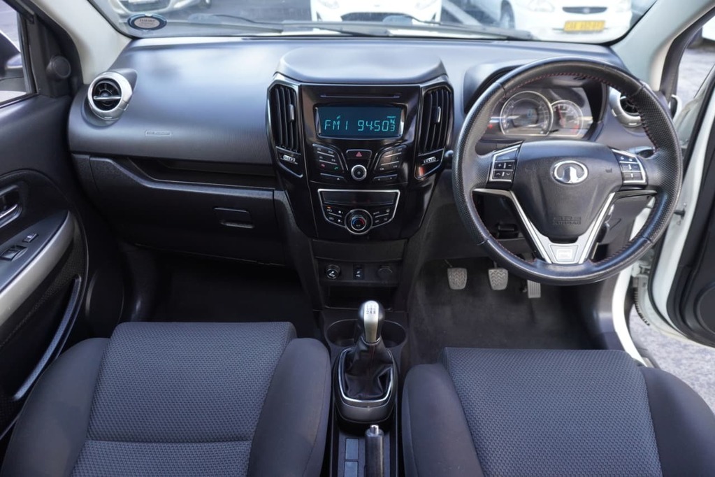 2018 GWM M4, White, 85000Kms, Manual, , Petrol, R149 900, Bellville