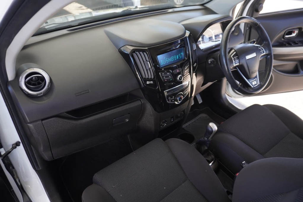 2018 HAVAL H1, White, 147000Kms, Manual, SUV, Petrol, R139 900, Wingfield Motors Bellville