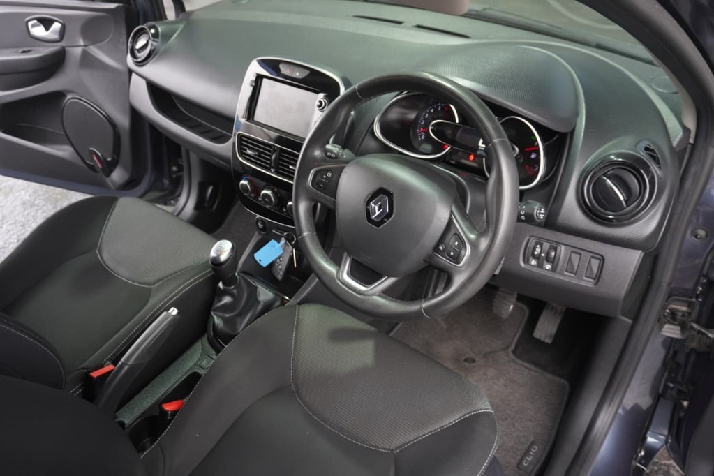 2019 RENAULT CLIO IV, Grey, 95500Kms, Manual, Hatchback, Petrol, R149 900, Wingfield Motors Bellville