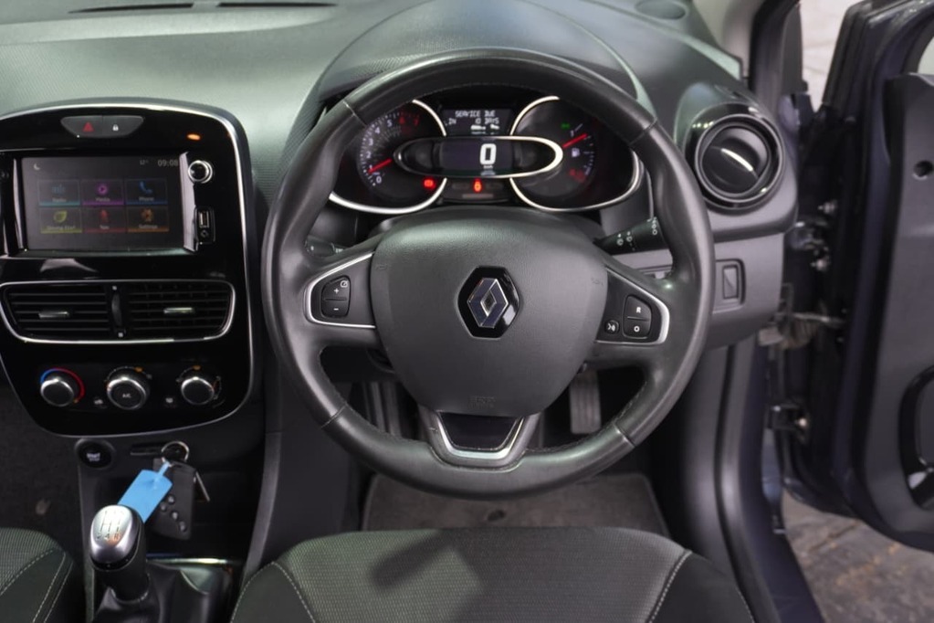 2019 RENAULT CLIO IV, Grey, 95500Kms, Manual, Hatchback, Petrol, R149 900, Wingfield Motors Bellville