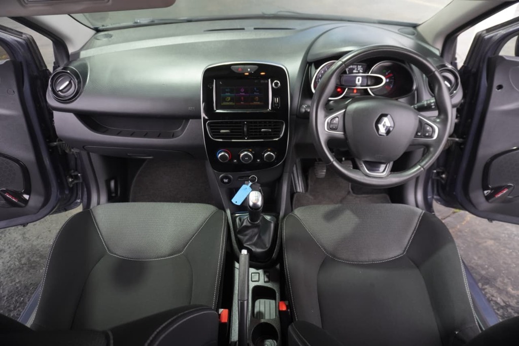 2019 RENAULT CLIO IV, Grey, 95500Kms, Manual, Hatchback, Petrol, R149 900, Wingfield Motors Bellville
