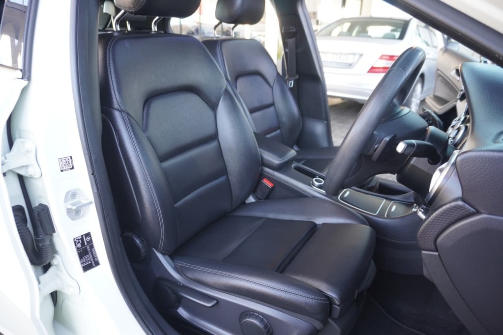 2016 MERCEDES-BENZ A CLASS, White, 130200Kms, Automatic, Hatchback, Diesel, R249 900, Wingfield Motors Bellville